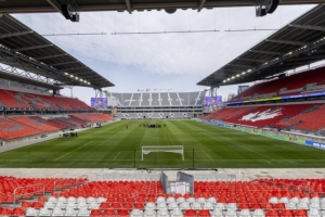 新华社：多伦多体育场升级改造工程完工，总座席数升至45000个