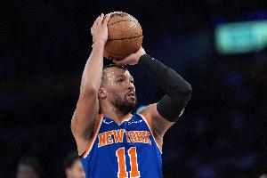 有大头落后不愁！布伦森打满首节 9中6&5罚全中砍17分4助！