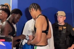 如愿以偿！毛里塔尼亚前锋科伊塔拿到梅西球衣，赛前就说想要