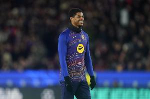 每体：拉菲尼亚受伤，赛季末将对拉什福德的未来起到决定性作用