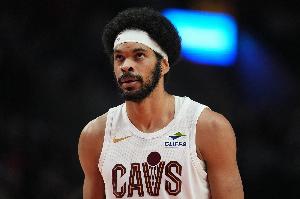 复出就吃饱饱！贾勒特·阿伦仅18分钟 便10中8砍下18分10板！