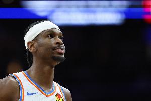 进攻端还没打开手感！亚历山大打满首节 11投4中&三分5中0