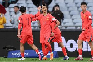 韦世豪：喀麦隆是非常强的球队，身体特别好，做好应对困难的准备