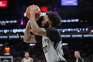 尚帕尼本季已进178记三分 距离丹尼·格林保持的队史纪录只差13记