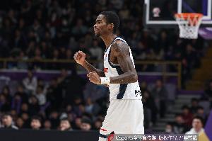 轻松一把！萨姆纳&麦考尔&奎因皆出战未超过20分钟 合砍45分！