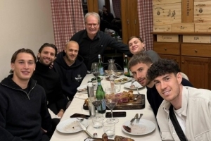 尤文球迷怒喷洛卡特利“与敌为友”，只因在国家队与国米球员聚餐