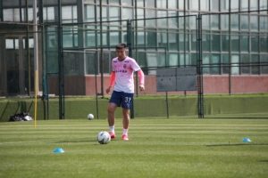 昔日少年之星董祥伤愈归来 征战中冠重续足球梦想