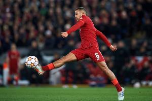 蒂亚戈谈利物浦传奇赛：能和杰拉德一起踢球很特别，将珍藏在心