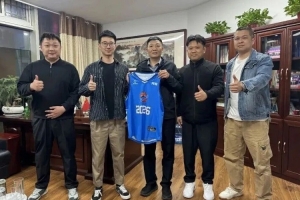 以球会友 豫篮同行 | 河南焦作文投篮球俱乐部为河南豫光女篮助威