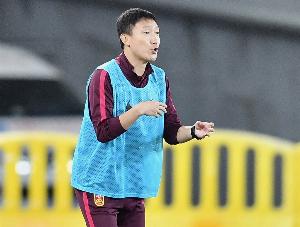 曲波谈儿子：能不能成职业球员不重要，重要是让他通过足球学做人