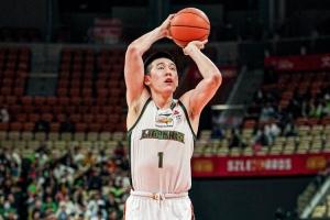 进攻端表现不错！付豪首发31分钟 16中8&罚球6中6砍下22分4板