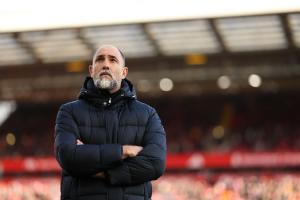 TA盘点图多尔错误决策：欧冠首发金斯基 过于频繁互换球员位置