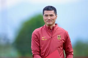 国足战术提前曝光？媒体人：赛前很多猜五后卫，友谊赛不用太紧张