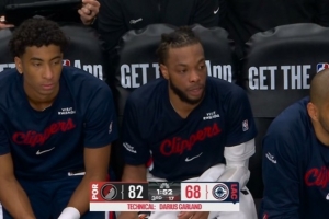 连续被阿夫迪亚点名！加兰被吹犯规不满 换下后还在抱怨吃T