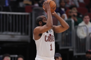 本赛季三分被犯规数：哈登55次独一档 鲍威尔28次第二