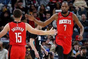 17分大胜！火媒：近期最佳胜利 KD延续最佳阵赛季 申京默默砍两双