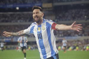 斯卡洛尼：我认为梅西打进1000球不会有任何问题