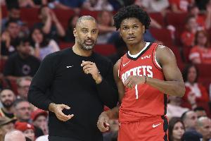 乌度卡谈限制布伦森：我们有很多球员能用 喜欢阿门开场的防守