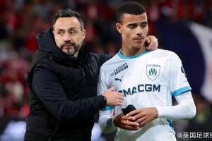 托特纳姆球迷信托强烈反对德泽尔比就任，因其支持格林伍德