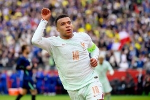 袖标之重！姆巴佩首次以队长身份出征世界杯，他能再次捧杯吗？