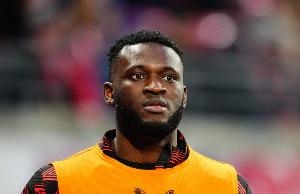 图片报：博尼法斯伤愈回归不莱梅训练，但他的体重严重超标