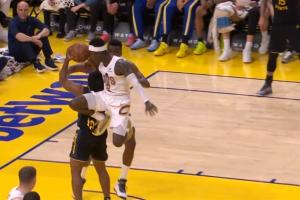 武当梯云纵！施罗德一脚飞踢踹开克赖尔 升级一级恶意 追梦吃T