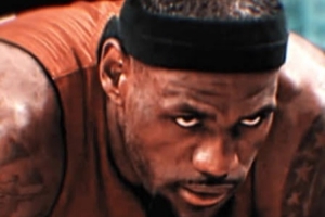 东契奇腿筋二级拉伤！湖媒晒詹姆斯死亡之瞳名场面：是时候了