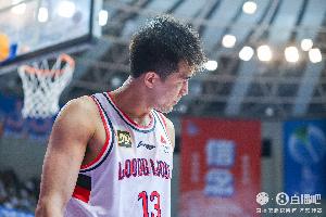 直播吧独家：郭艾伦及家人遭熟人诈骗千万 已向公安机关报案