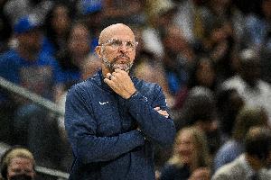 看似赢了~独行侠胜湖人后状元签概率暴跌2.3% 前四概率暴跌8.2%