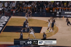 还有悬念！索罗·鲍尔干拔打板三分命中 康大剩37.2秒追到差4分