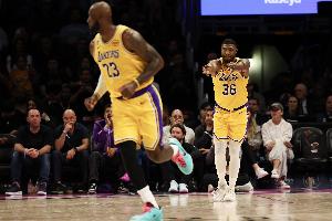 湖记：斯玛特明天也不打雷霆 同时轮休詹姆斯会是明智之举