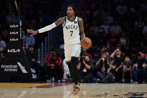 雄鹿官方：小凯文·波特接受了右膝关节镜手术 本赛季报销！