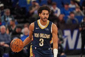 火力全开！鹈鹕第三节狂轰50分 普尔个人12中8砍下22分4助