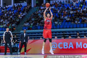 难阻失利！徐昕6中5贡献12分6板 罚球3中2