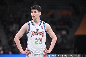 准三双！阿不都沙拉木11中7贡献18分10板9助2帽 三分3中2