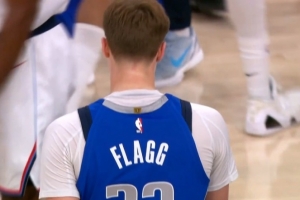 观赏性十足！弗拉格切入起飞舒展单臂空接暴扣得分