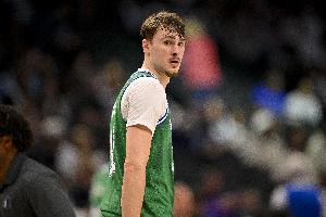 卢：弗拉格身上有詹姆斯科比刚进联盟时的影子 能看到相似的天赋