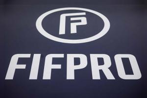 队报：多名女球员遭教练偷窥 FIFPro和球员协会敦促完善FIFA规则