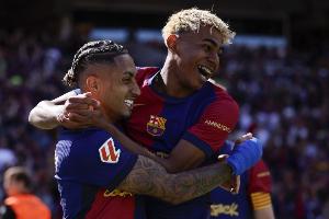 拉菲尼亚：我在更衣室扮演父亲的角色，亚马尔库巴西佩德里是弟弟