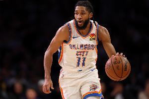 优质射手！以赛亚·乔9中6贡献21分 三分7中4