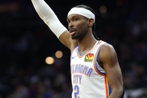 又双叒叕三节打卡！亚历山大17中9砍20分11助 仅1次罚球还不中