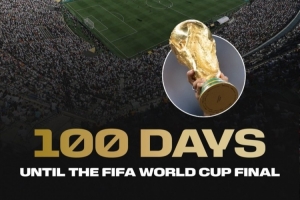 谁能捧杯？国际足联社媒晒世界杯决赛倒计时100天海报