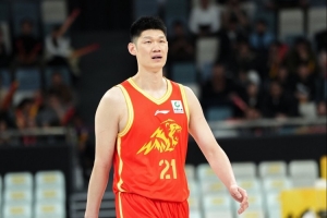 定海神针！胡金秋13中11砍下28分8板 正负值+13