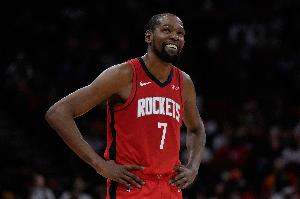 KD:我对球队的现状很满意 虽然已是赛季末但化学反应仍在提升