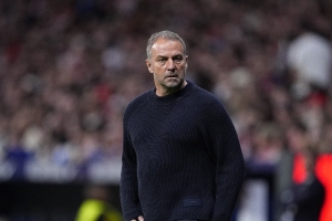 巴萨旧将谈负马竞：少打一人不是问题，问题是我们在和15个人较量