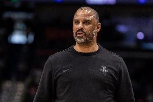 乌度卡：今晚感觉像在打野球 我们不想每晚都陷入对攻大战