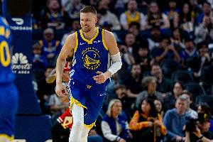 科尔:我们一直很期待今天的首发阵容 具备多样性、控球和投射