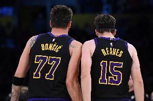 雷迪克：若赛季能延长&东里就能回归 他们都在积极进行康复治疗