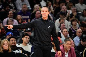 太阳主帅:常规赛收官战或有多名主力缺阵 年轻球员将有更多机会