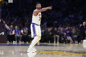 斯玛特：我感觉状态很好 缺阵9场让我倍感骄傲 尤其是东里受伤后